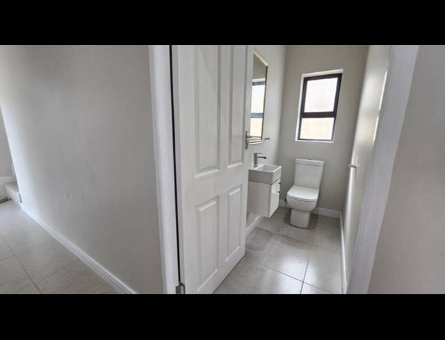 3 BEDROOM HOUSE FOR SALE IN PINNACLE POINT GOLF ESTATE